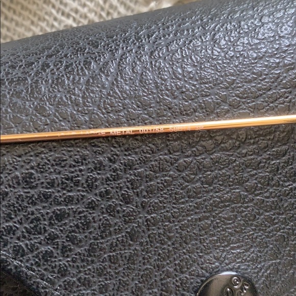 Authentic Polarized Ray Ban Aviators main image 2